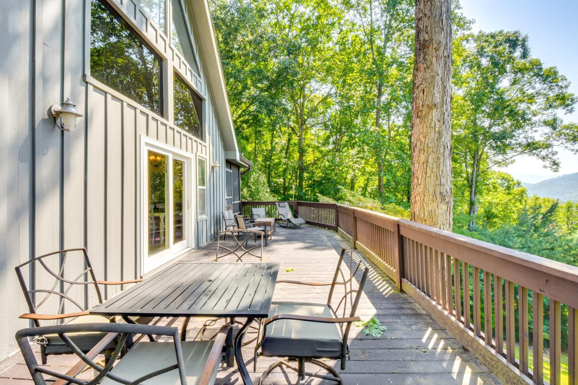 Mountain Cabin With Hot Tub And Fire Pit! Blairsville Exterior foto