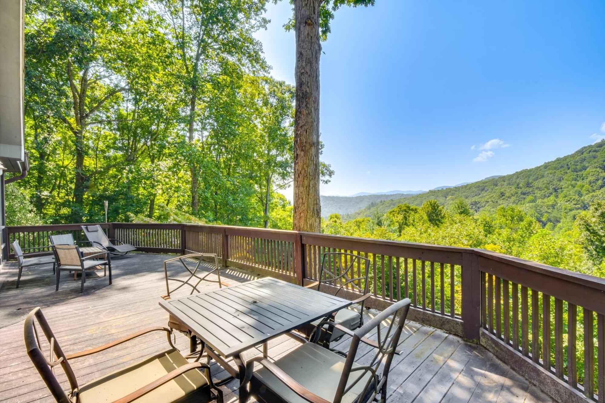 Mountain Cabin With Hot Tub And Fire Pit! Blairsville Exterior foto